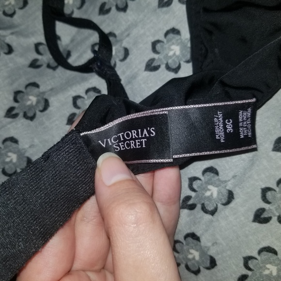 Victoria's Secret Push-Up Bra - Picture 3 of 3